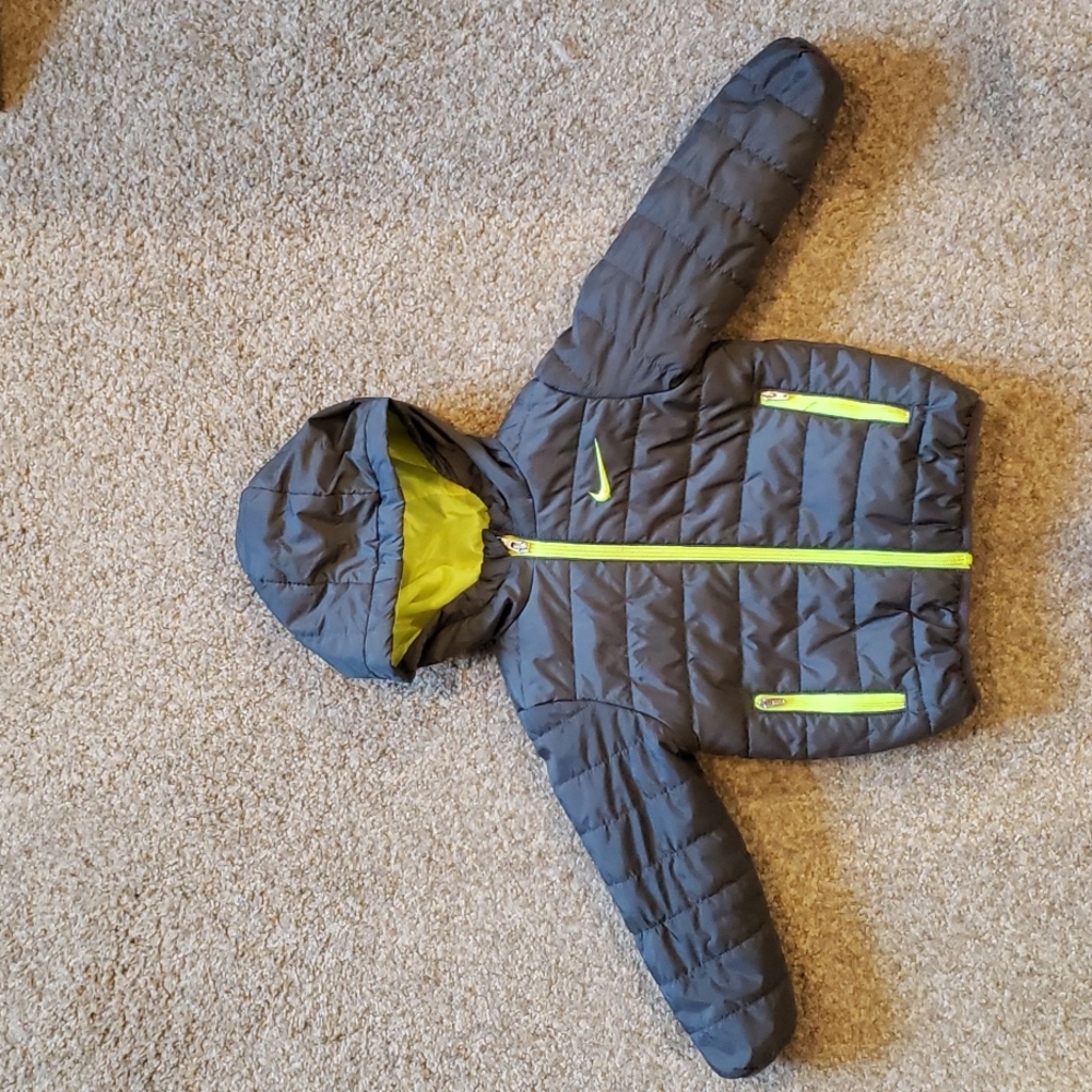Toddler boy's Nike coat, 2t, grey and green